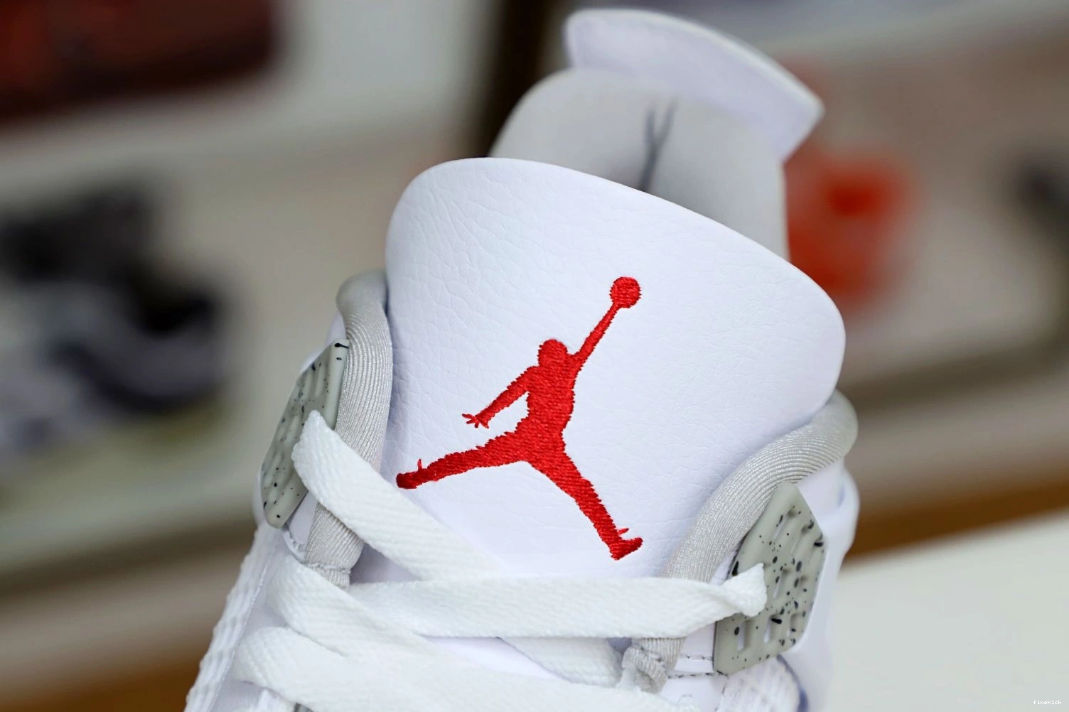 4 OREO' 'WHITE AIR JORDAN RETRO 1025